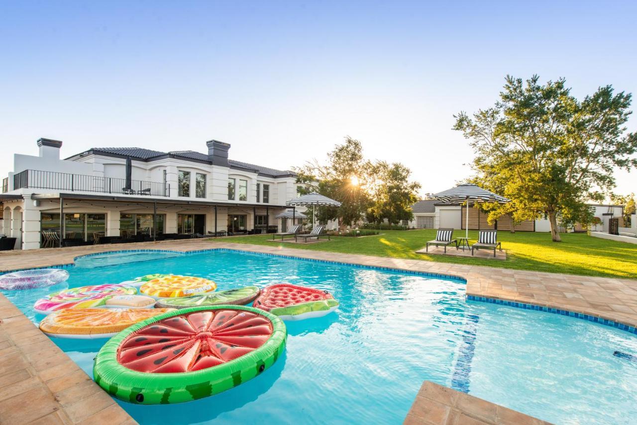 The Feather Hill Boutique Hotel Potchefstroom Exterior foto
